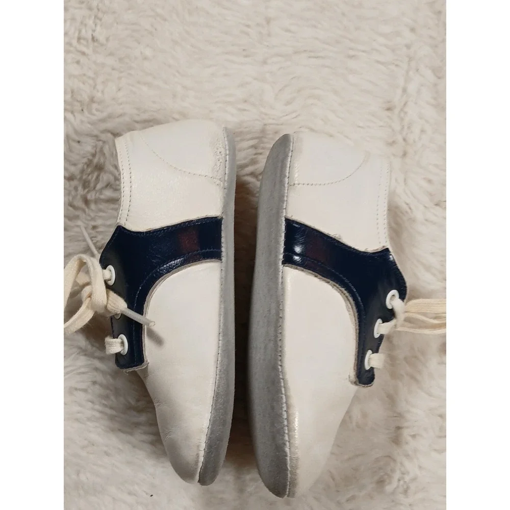 Vtg Mrs. Day's Ideal Baby Shoe White & Navy‎ Soft Leather Shoes Infant  Wearable